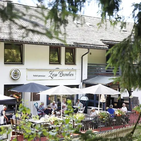 Hotel-pension Zum Paradies Готель
