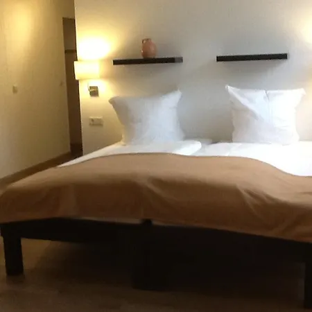 Hotel-pension Zum Paradies Готель
