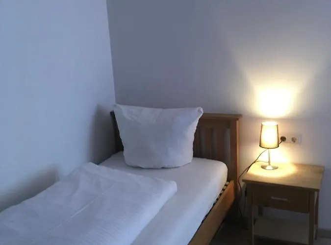 苏姆帕拉迪斯酒店 2*